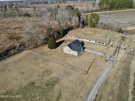 303 Roberson Drive Williamston NC 27892