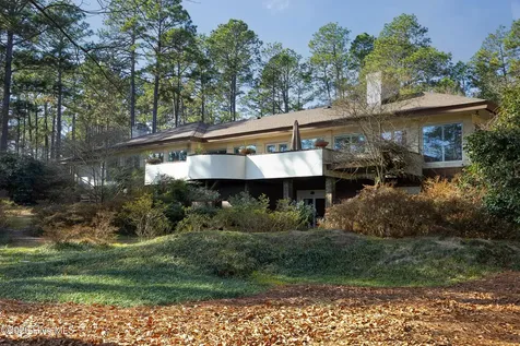 5 Clubhouse Drive Pinehurst NC 28374