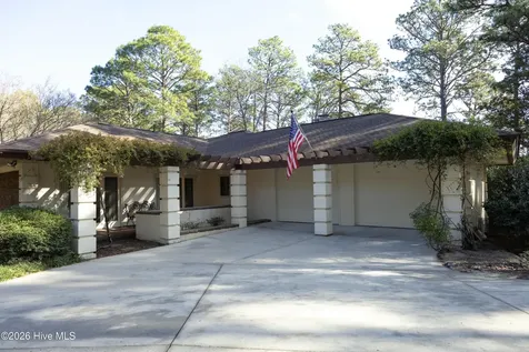 5 Clubhouse Drive Pinehurst NC 28374