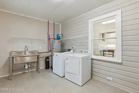 22390 Nc Highway 210 Rocky Point NC 28457