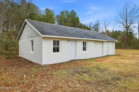 22390 Nc Highway 210 Rocky Point NC 28457