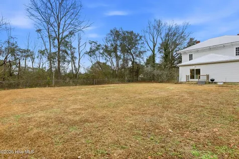 22390 Nc Highway 210 Rocky Point NC 28457