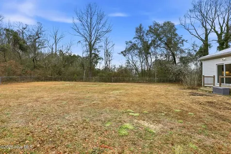 22390 Nc Highway 210 Rocky Point NC 28457