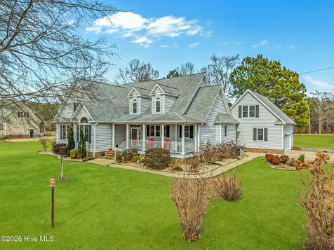 149 Lake Wood Drive Edenton NC 27932