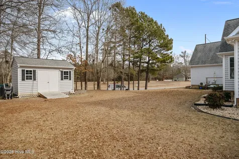 149 Lake Wood Drive Edenton NC 27932