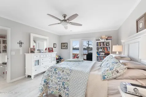 9 Gardner Pointe Drive Elizabeth City NC 27909