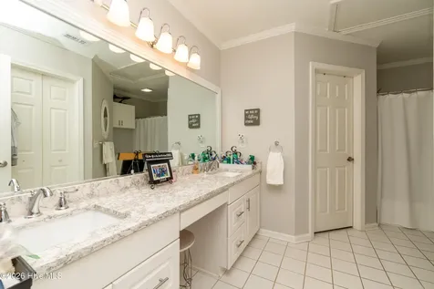9 Gardner Pointe Drive Elizabeth City NC 27909