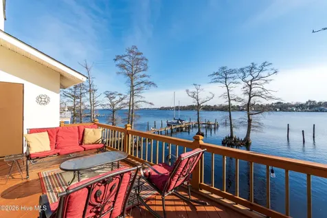 9 Gardner Pointe Drive Elizabeth City NC 27909