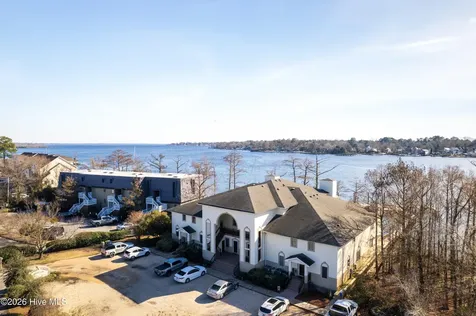 9 Gardner Pointe Drive Elizabeth City NC 27909