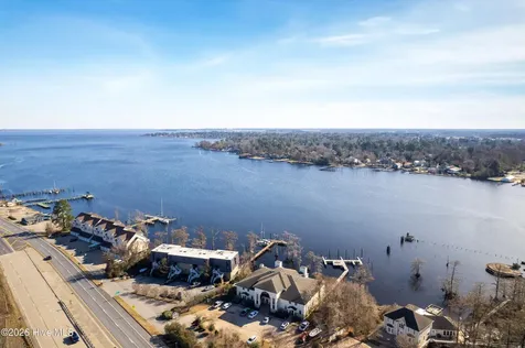 9 Gardner Pointe Drive Elizabeth City NC 27909