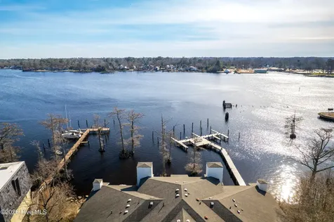 9 Gardner Pointe Drive Elizabeth City NC 27909