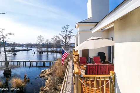 9 Gardner Pointe Drive Elizabeth City NC 27909