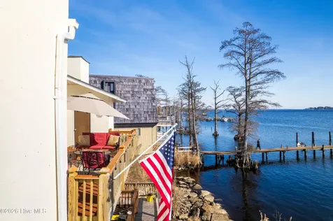 9 Gardner Pointe Drive Elizabeth City NC 27909