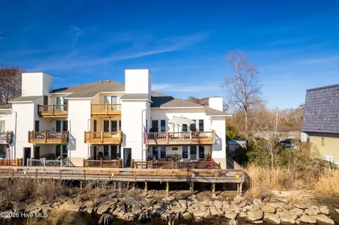 9 Gardner Pointe Drive Elizabeth City NC 27909