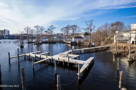 9 Gardner Pointe Drive Elizabeth City NC 27909