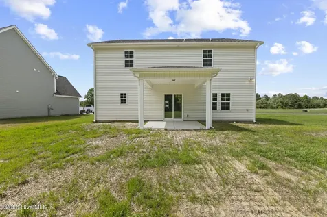 102 Rolling Water Lane Peletier NC 28584