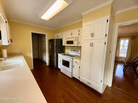 8041 Saint Andrews Drive Laurinburg NC 28352