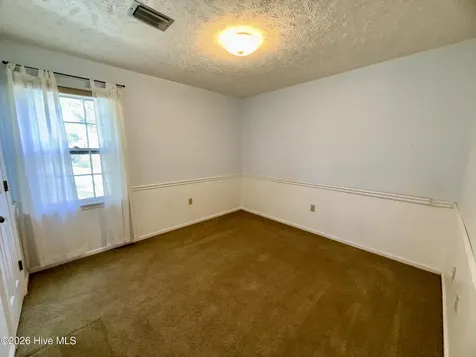 8041 Saint Andrews Drive Laurinburg NC 28352