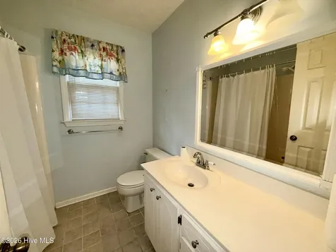 8041 Saint Andrews Drive Laurinburg NC 28352