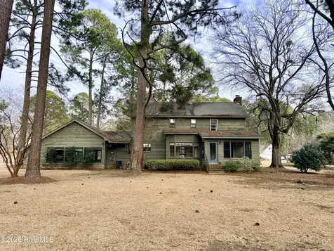 8041 Saint Andrews Drive Laurinburg NC 28352