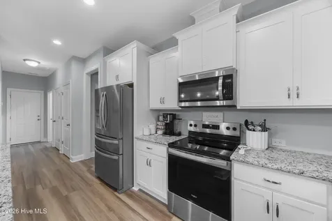 59 W Barlowe West Avenue Hampstead NC 28443