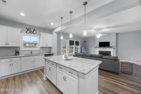 59 W Barlowe West Avenue Hampstead NC 28443