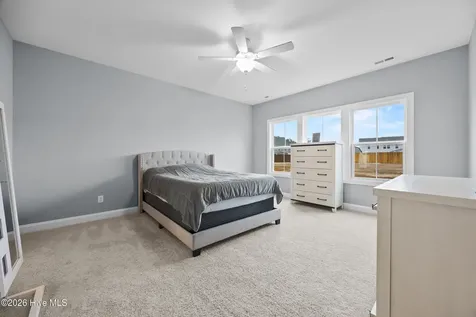59 W Barlowe West Avenue Hampstead NC 28443
