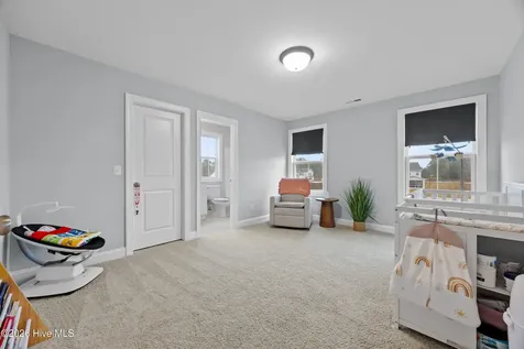 59 W Barlowe West Avenue Hampstead NC 28443