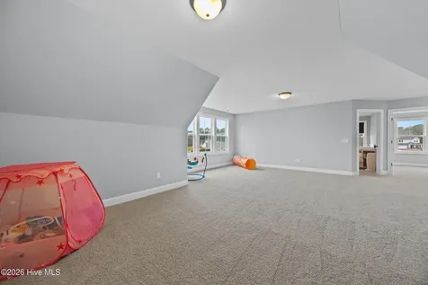 59 W Barlowe West Avenue Hampstead NC 28443