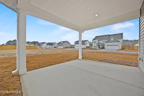 59 W Barlowe West Avenue Hampstead NC 28443