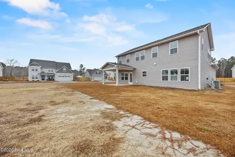 59 W Barlowe West Avenue Hampstead NC 28443