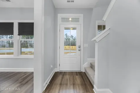59 W Barlowe West Avenue Hampstead NC 28443