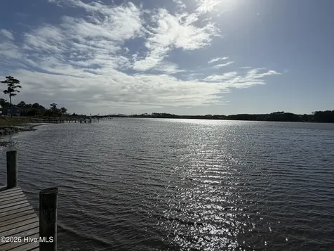 313 Pelican Harbor Road Beaufort NC 28516