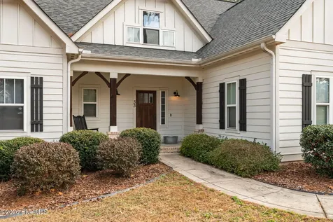 33 Banning Drive Whispering Pines NC 28327