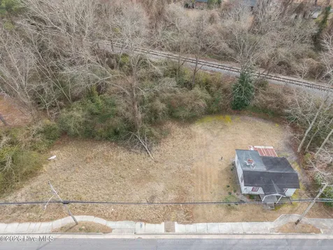 817 W Main Street Williamston NC 27892