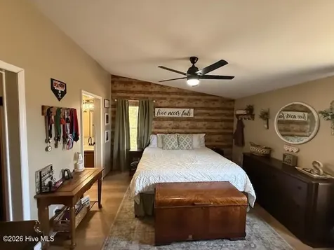 176 Old Fountain Road Richlands NC 28574