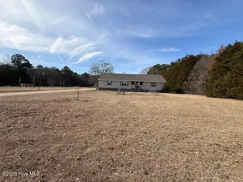 176 Old Fountain Road Richlands NC 28574