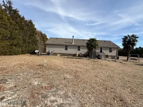 176 Old Fountain Road Richlands NC 28574
