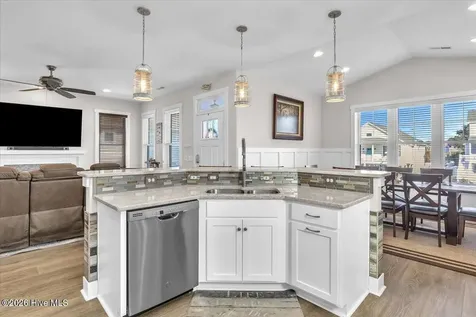 305 Ivy Lane Carolina Beach NC 28428