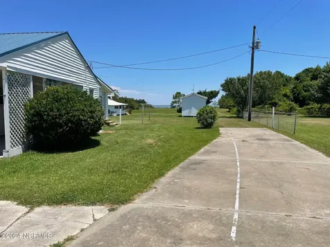 2604 Cedar Island Road Cedar Island NC 28520