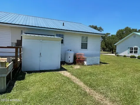 2604 Cedar Island Road Cedar Island NC 28520