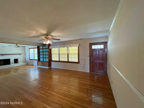 2604 Cedar Island Road Cedar Island NC 28520