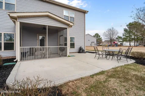 105 Riviera Court Goldsboro NC 27534