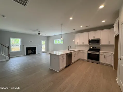 298 Rough Ridge Trail Aberdeen NC 28315