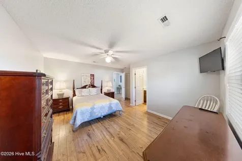 3030 Marsh Winds Circle Southport NC 28461