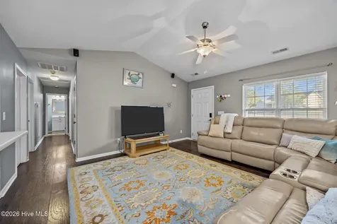 8593 Heirloom Drive NE Leland NC 28451