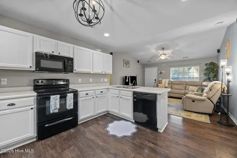 8593 Heirloom Drive NE Leland NC 28451