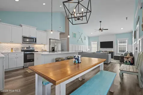 134 NE 5th Street Oak Island NC 28465