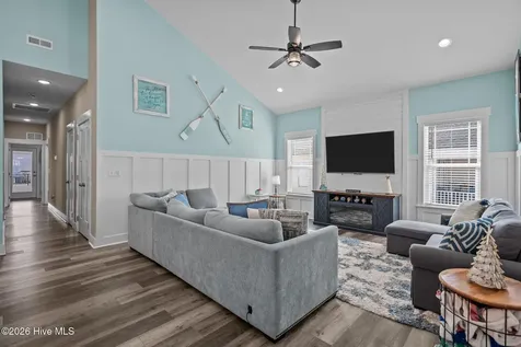 134 NE 5th Street Oak Island NC 28465