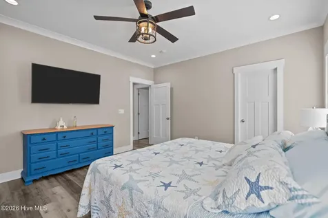 134 NE 5th Street Oak Island NC 28465